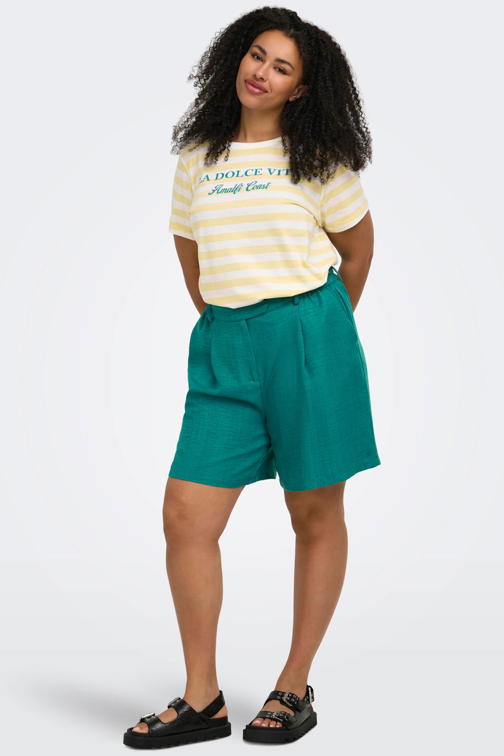 Groene dames ONLY CARMAKOMA straight high waist bermuda short van polyester met rits, haak- en knoopsluiting en effen