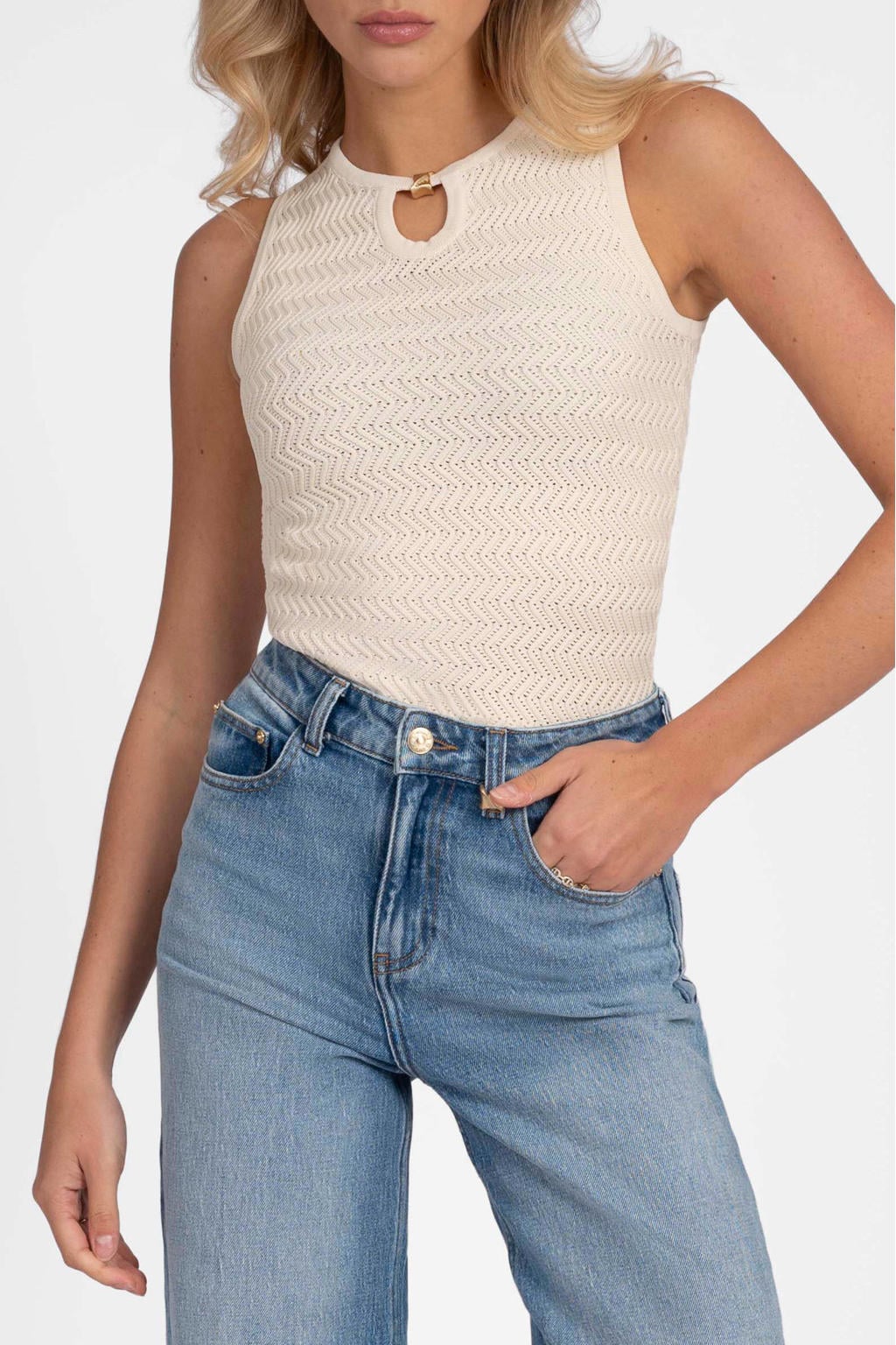 NIKKIE top met cut-out - crème