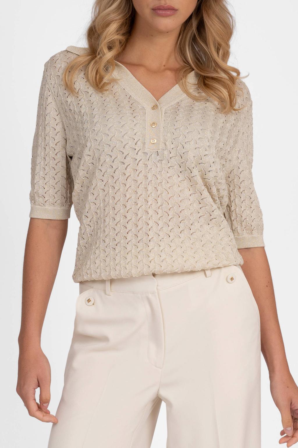 Crème dames NIKKIE top van viscose met effen, half lange mouwen, V-hals en ajour details