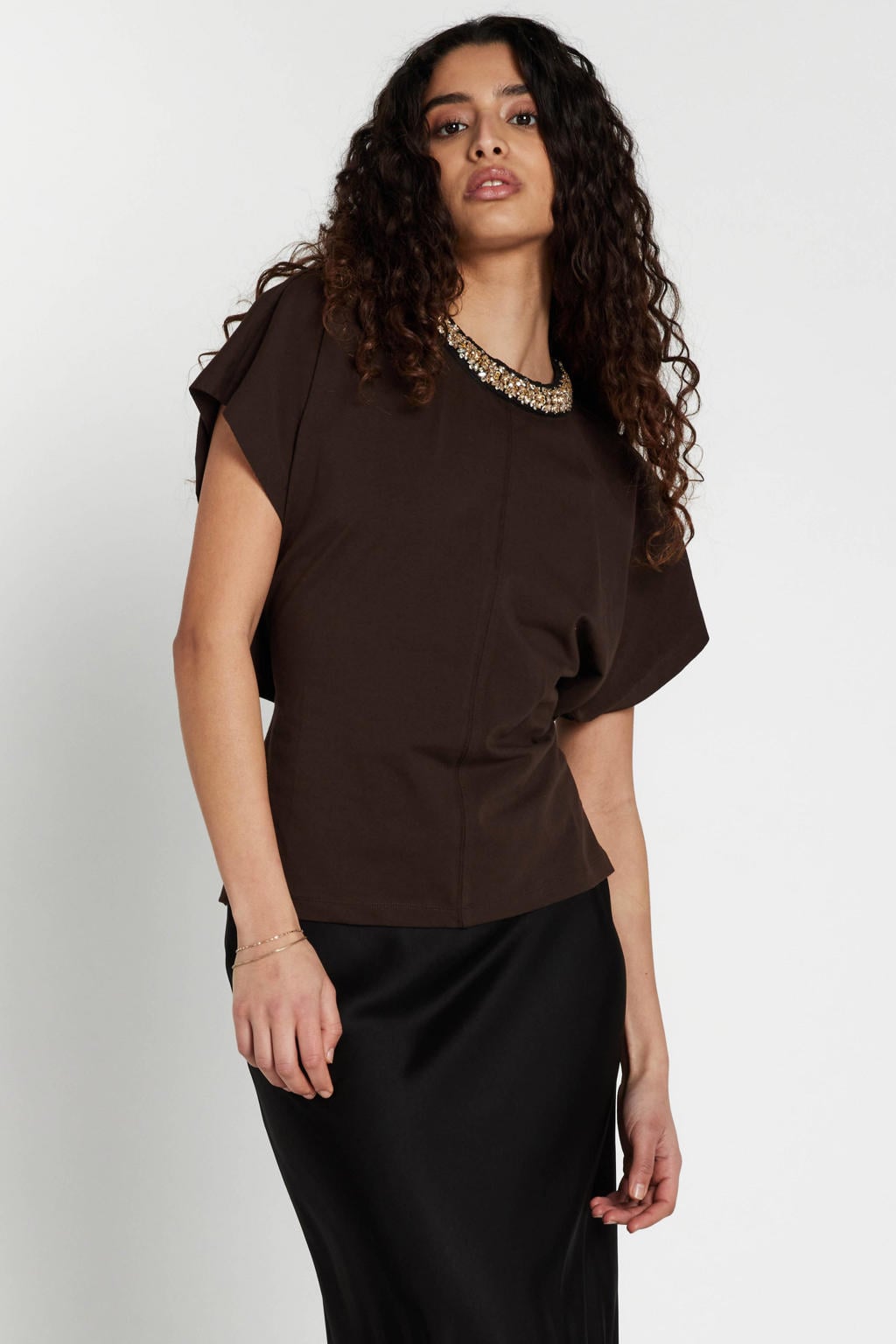 Bruuns Bazaar blouse met parels - donkerbruin