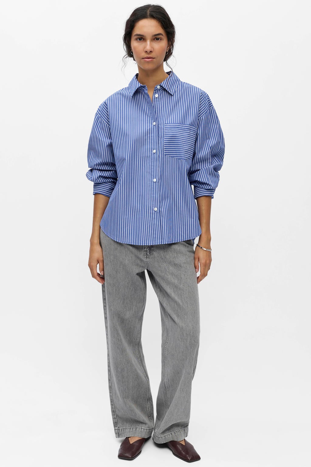 Blauw en witte dames OBJECT gestreepte blouse van katoen met lange mouwen, klassieke kraag, knoopsluiting en geweven detail
