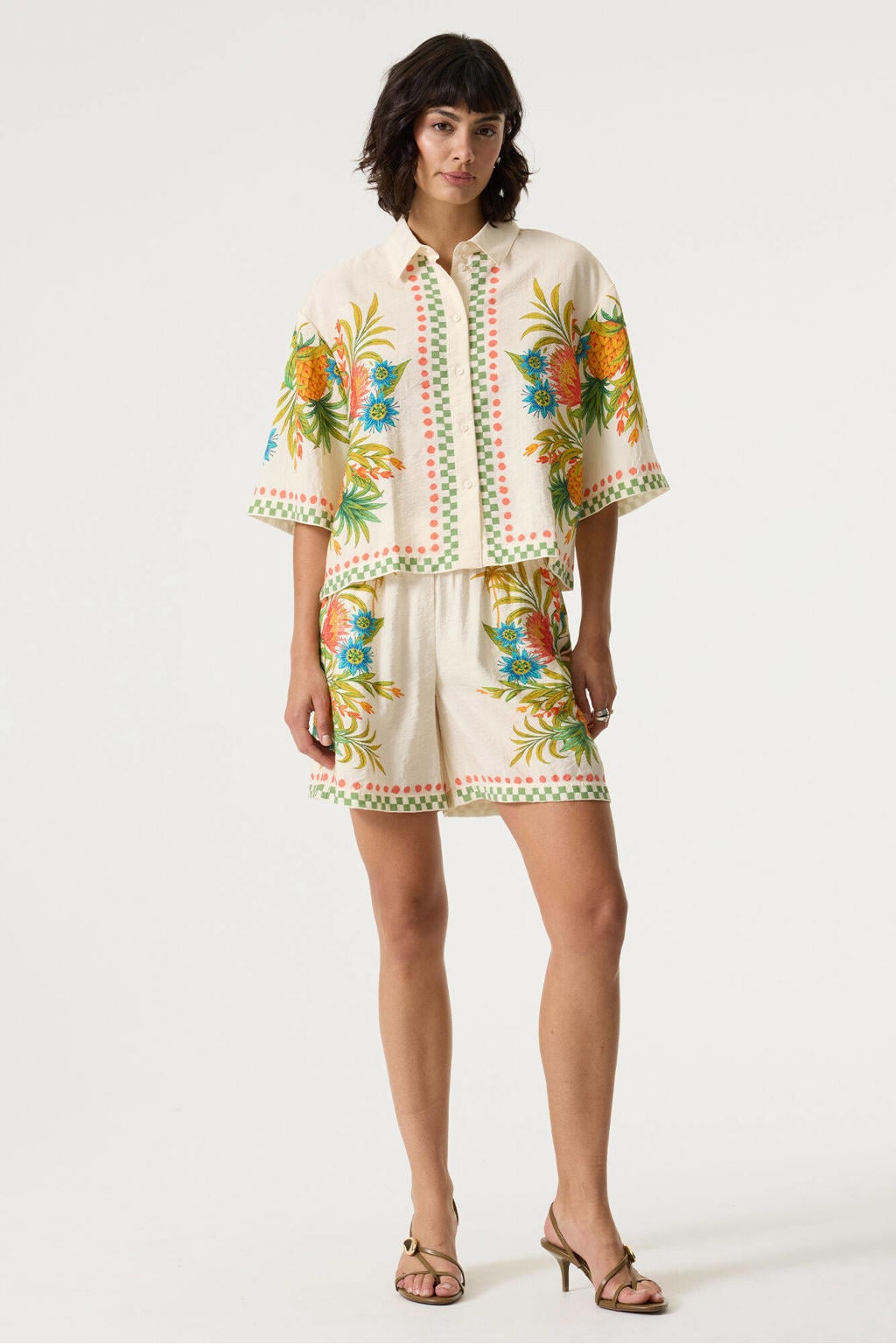 Multi, ecru en groene dames Garcia gebloemde blouse van viscose met half lange mouwen, klassieke kraag en knoopsluiting