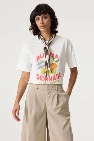 T-shirt wit