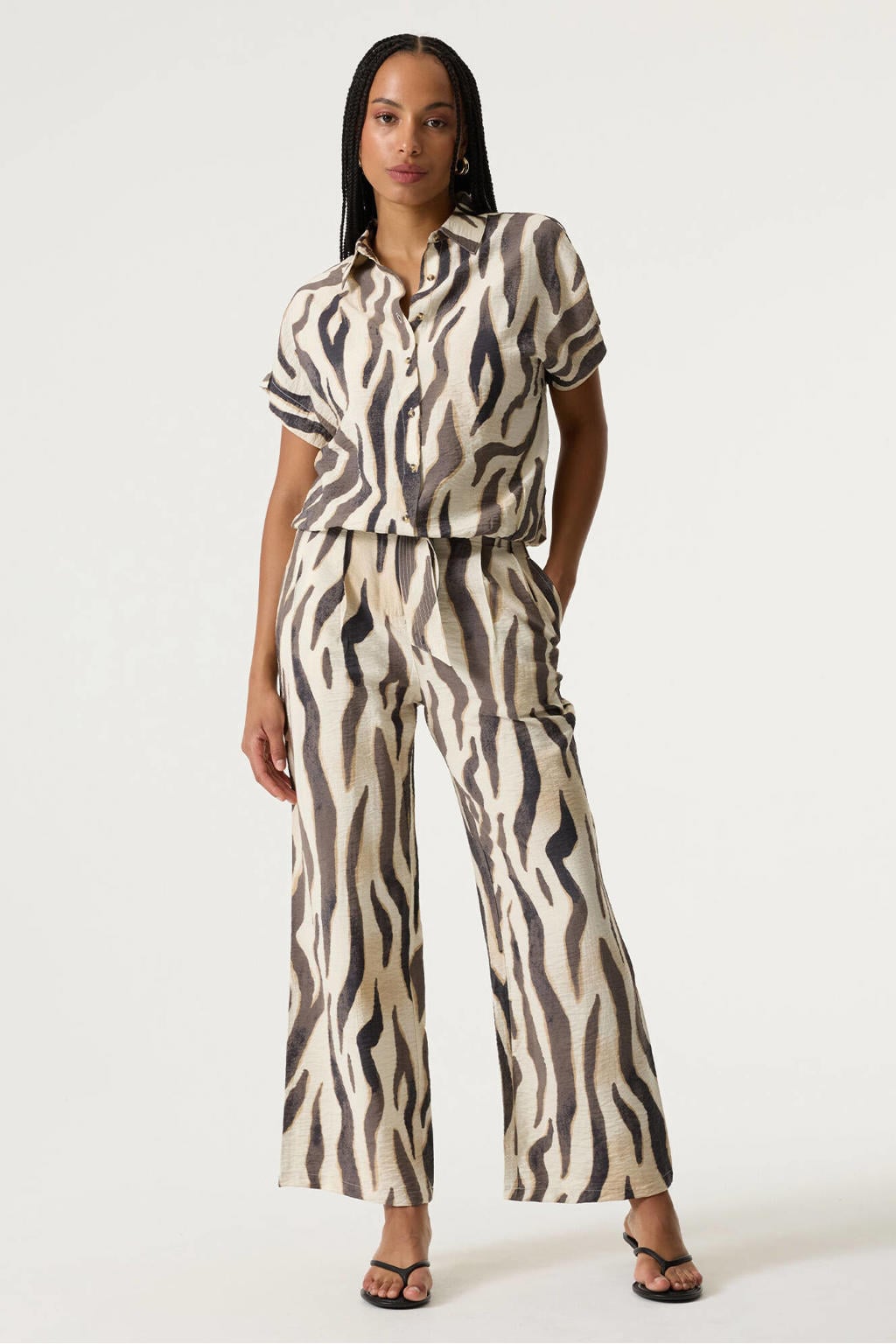 Ecru en bruine dames Garcia top van viscose met zebraprint, korte mouwen en klassieke kraag
