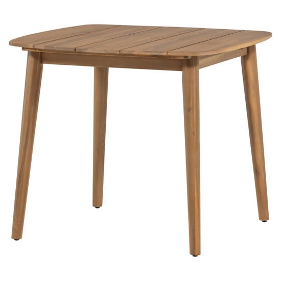 houten eettafels buiten
