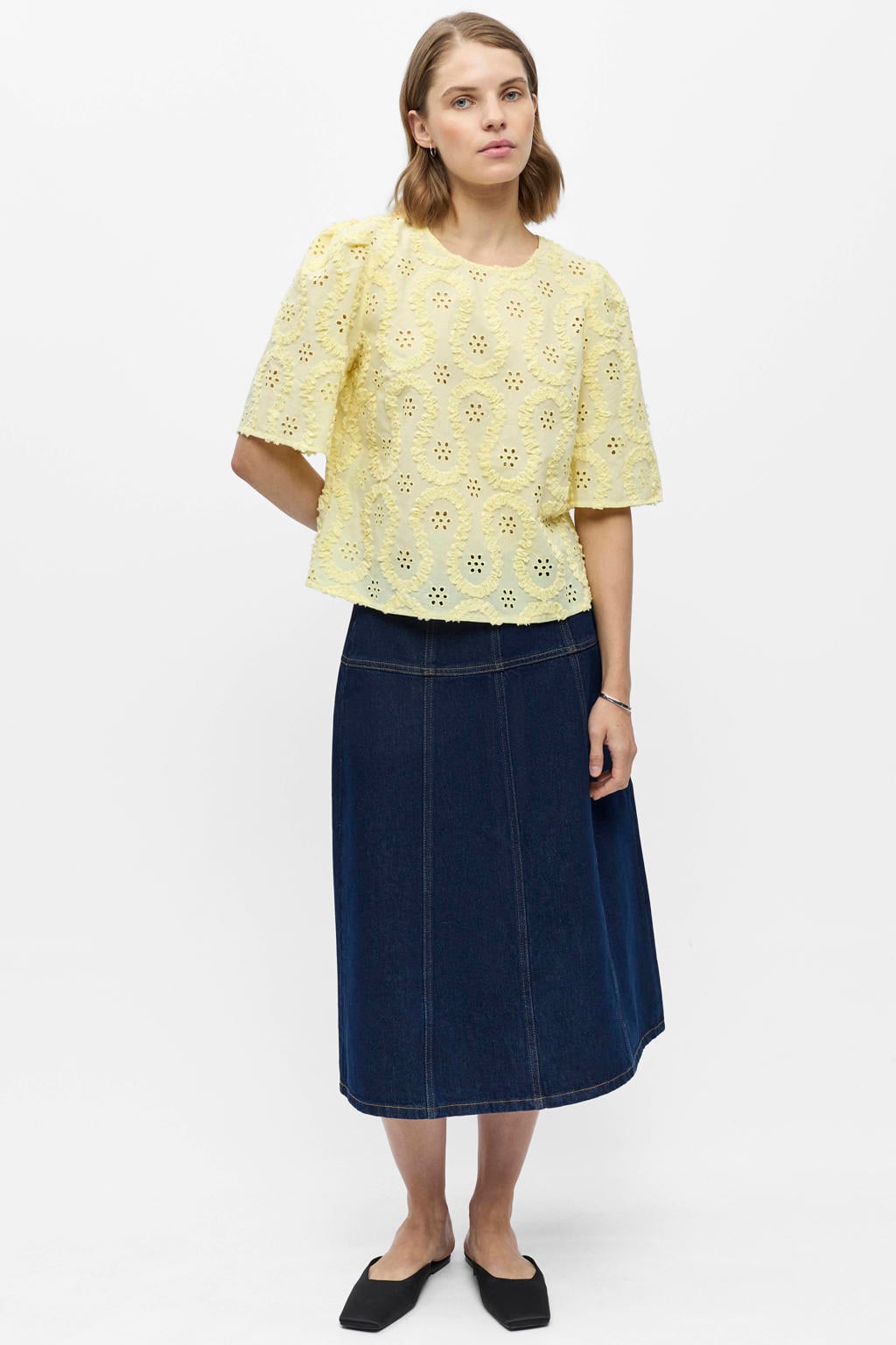 Lichtgele dames OBJECT top broderie met effen, korte mouwen en ronde hals