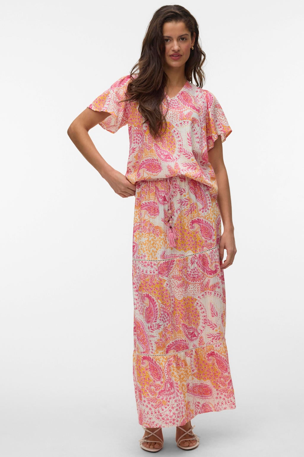 Roze, ecru en gele dames VERO MODA top print van viscose met paisley print, korte mouwen, V-hals en trekkoorden