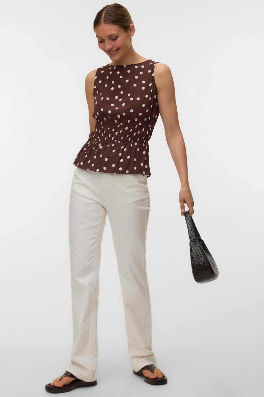 Donkerbruin en ecru dames VERO MODA top van viscose met stippenprint, boothals en geweven detail