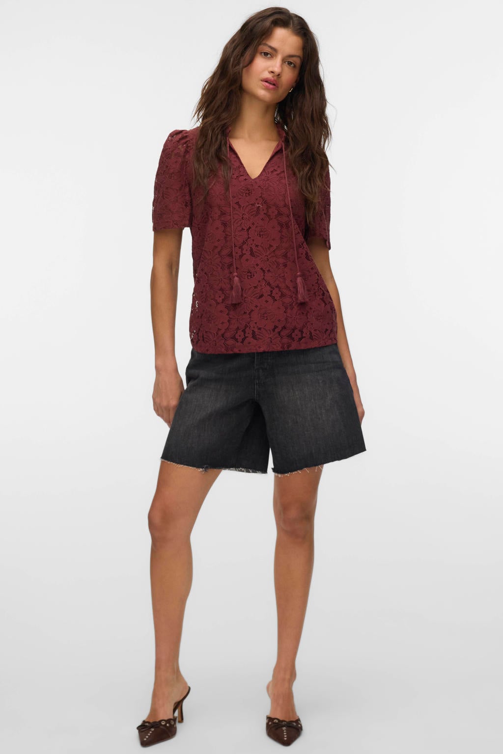 Donkerrode dames VERO MODA top met effen, korte mouwen, trekkoorden en kant