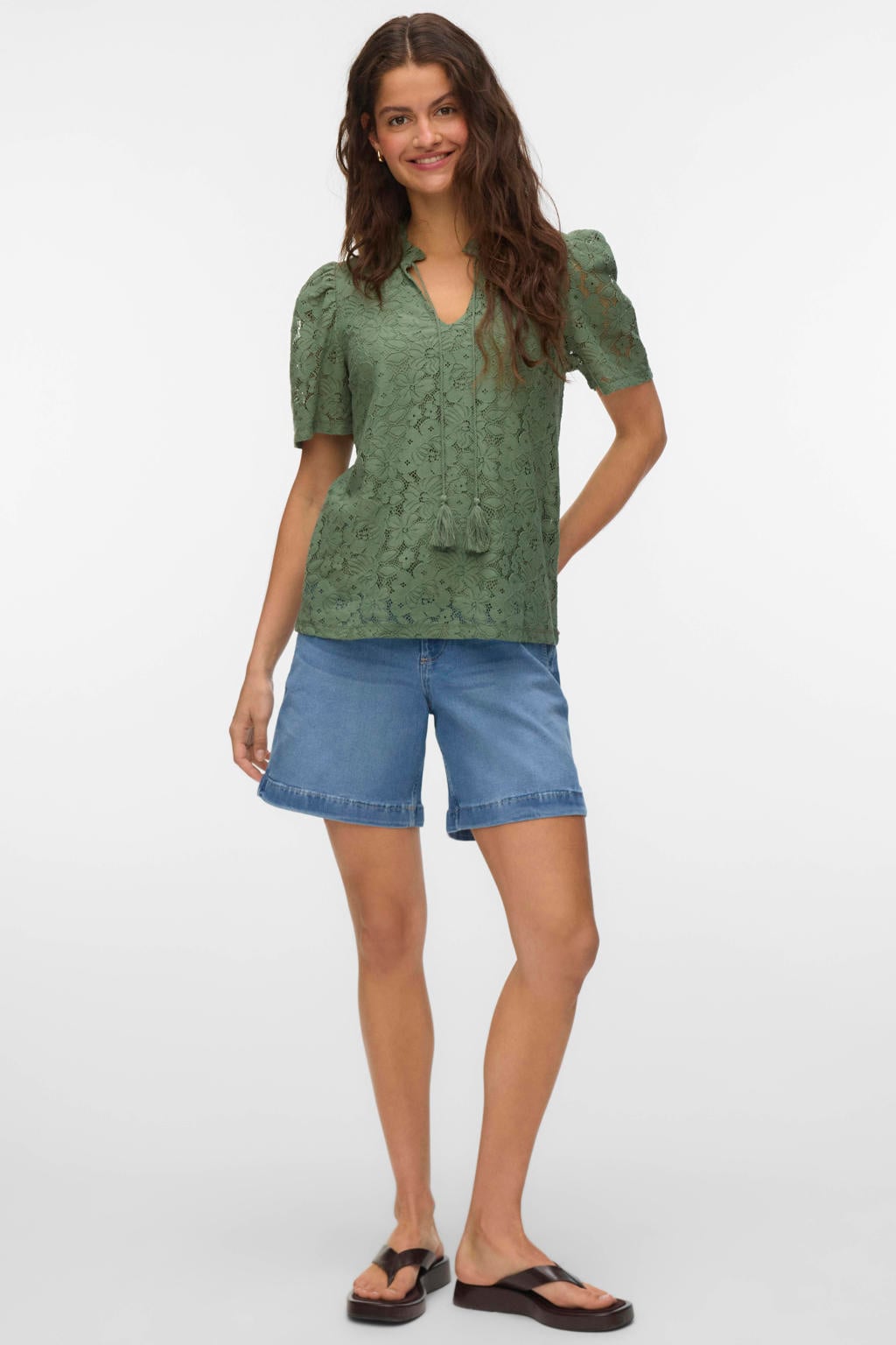 Groene dames VERO MODA top met effen, korte mouwen, trekkoorden en kant