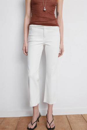 flared jeans wit