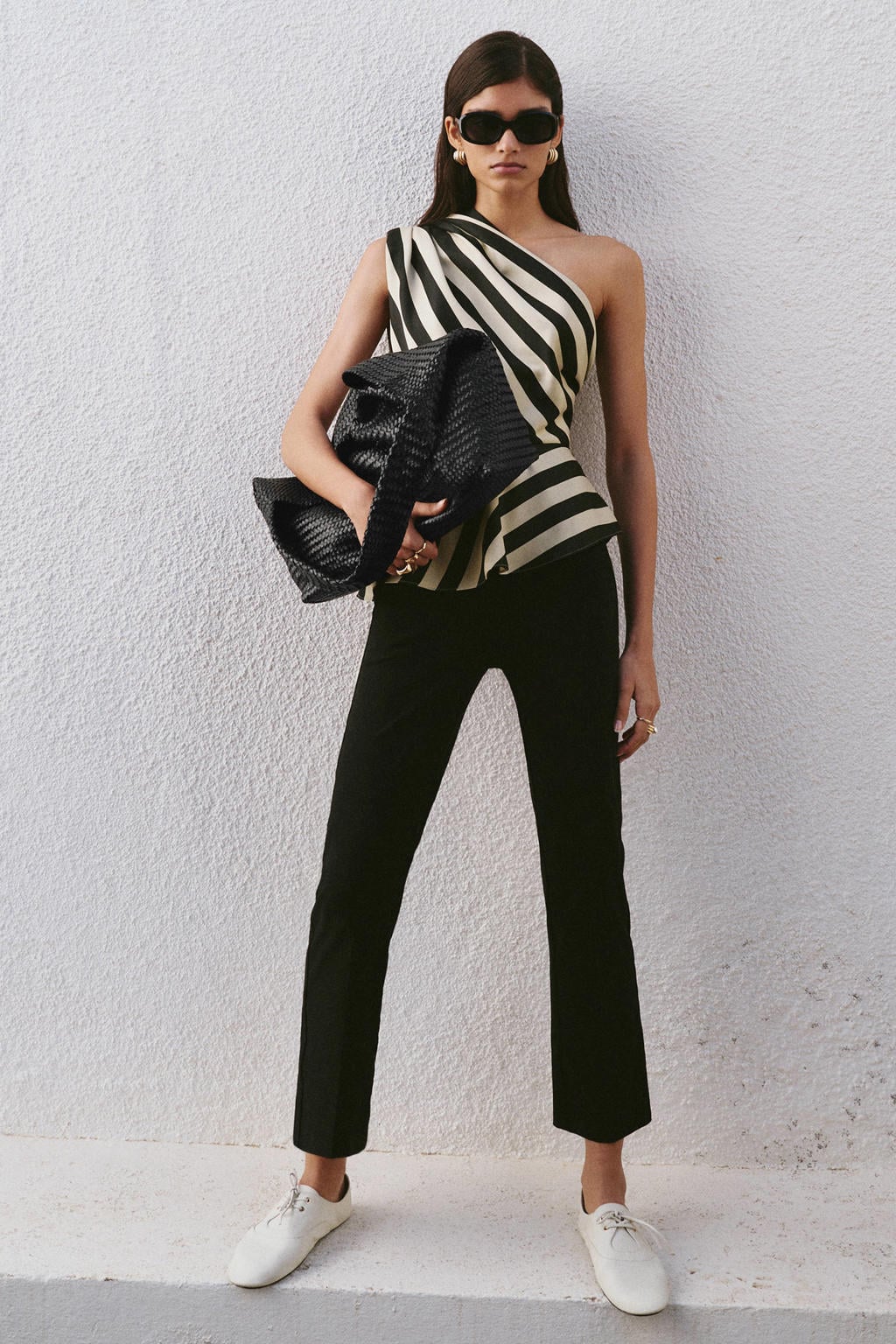 Zwart en beige dames Mango gestreepte asymmetrische top van polyester met one shoulder
