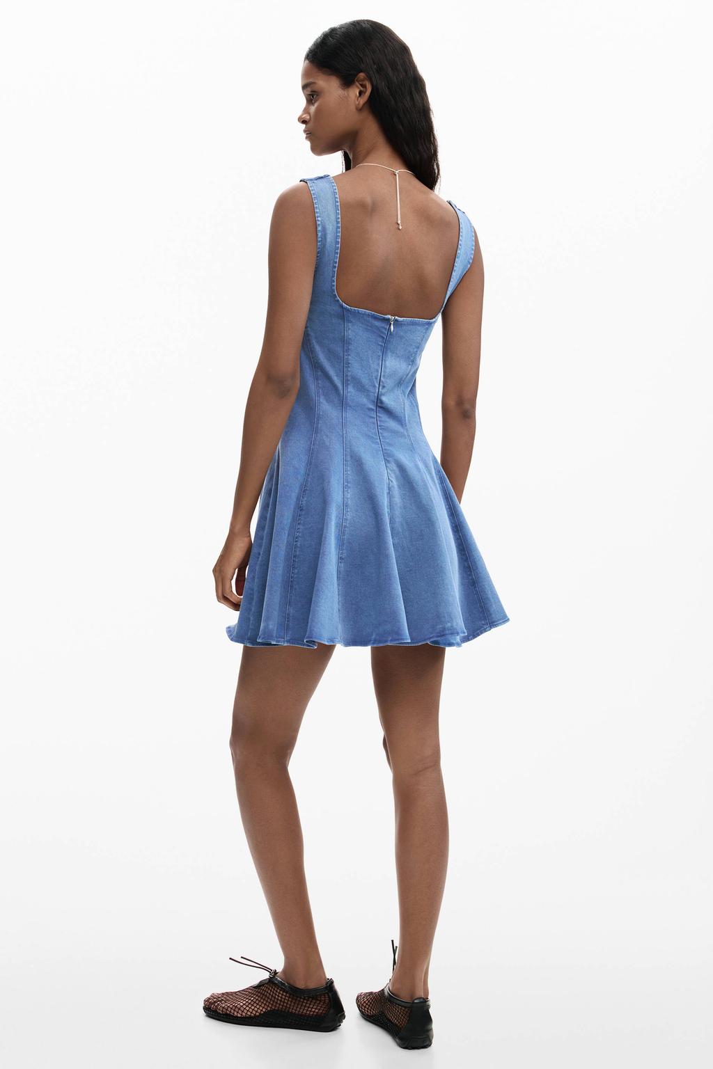 Medium blue denim dames Desigual spijkerjurk mediumblauw met effen, ronde hals en ritssluiting