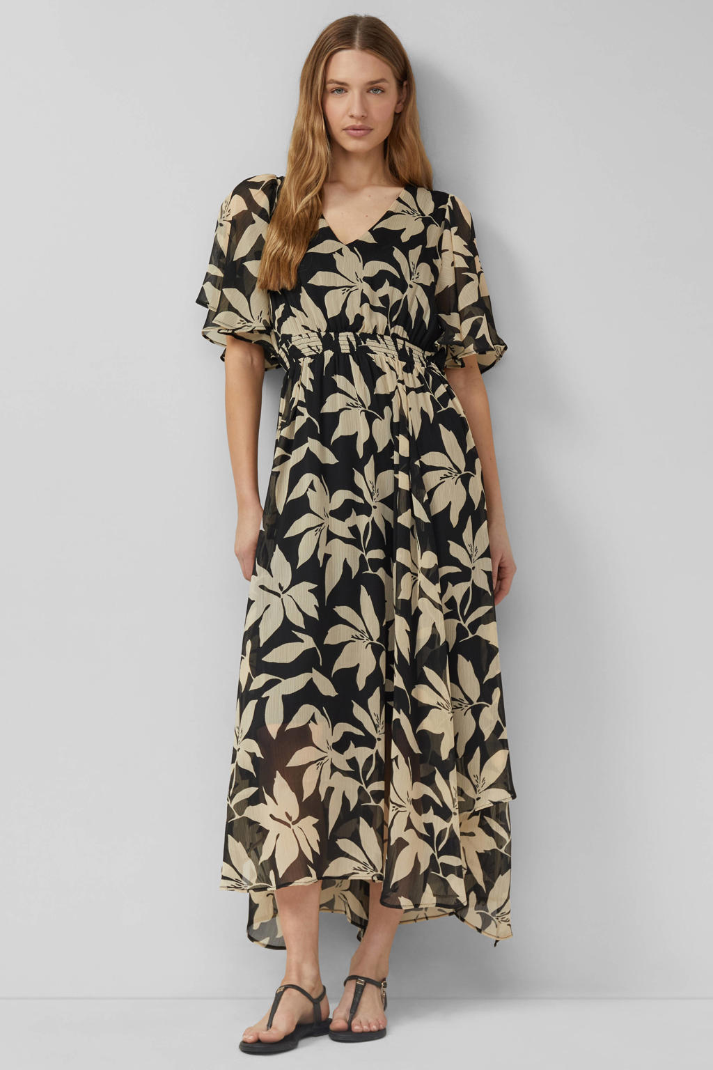 Zwart en ecru dames s.Oliver zomerjurk van polyester met bladprint, half lange mouwen, V-hals en elastische tailleband