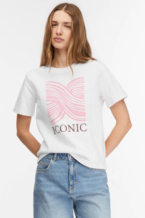 T-shirt wit