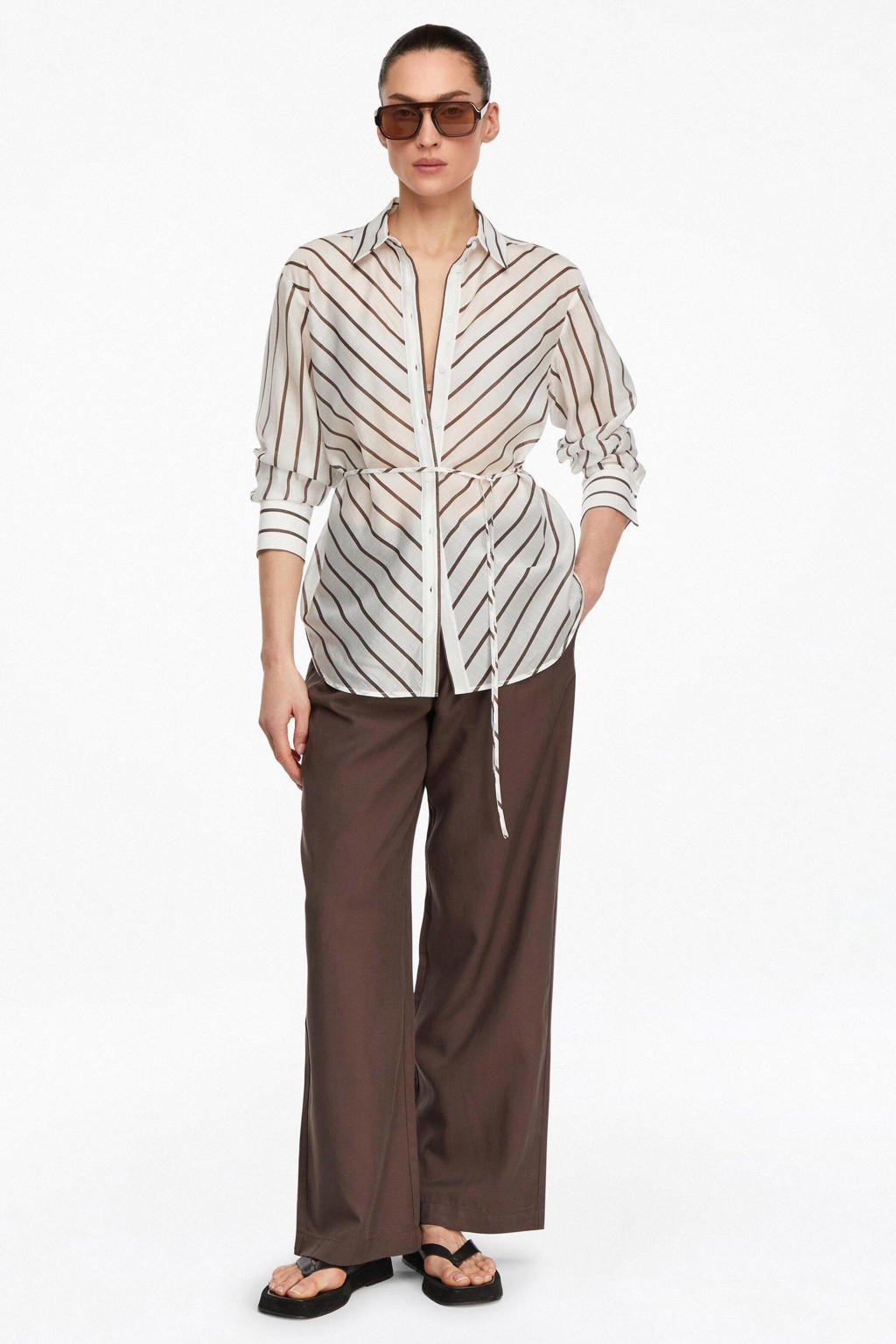 Wit en bruine dames comma gestreepte blouse van lyocell met lange mouwen, klassieke kraag, knoopsluiting en ceintuur