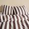 NOUS Living katoenen gestreepte lits-jumeaux dekbedovertrek 240x220 cm - donkerbruin/offwhite