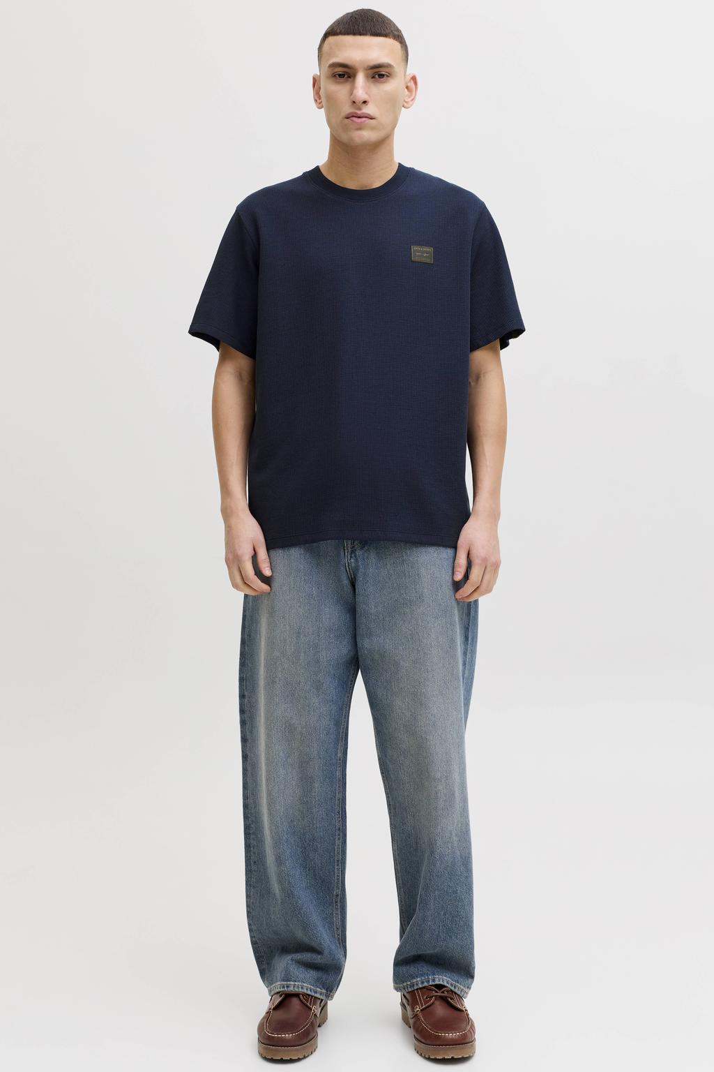 Donkerblauwe heren JACK & JONES relaxed T-shirt van polyester met effen, korte mouwen, ronde hals en textuur