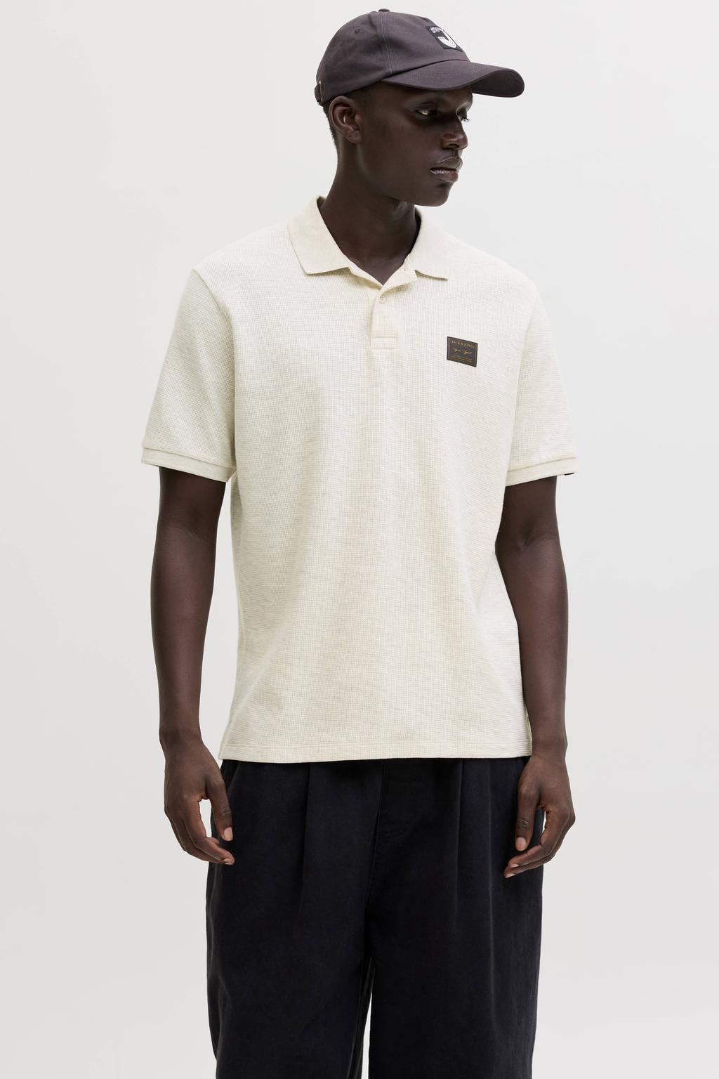 Ecru heren JACK & JONES regular polo met effen, korte mouwen, knoopsluiting en textuur