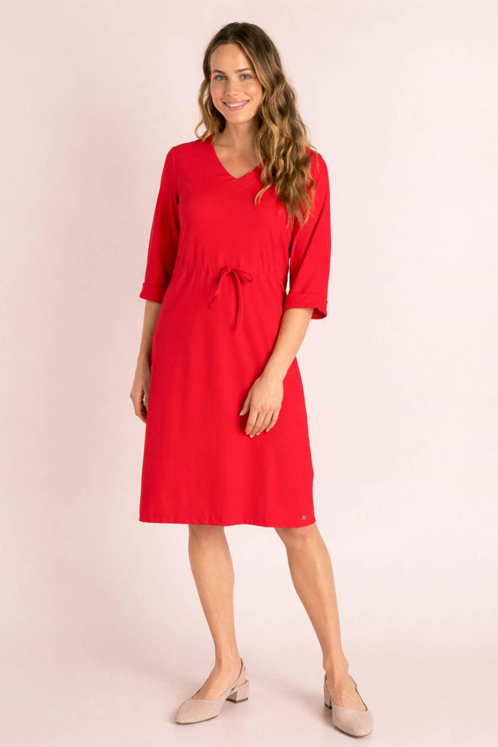 Rode dames Ivy Beau travelstof midi jurk met effen, driekwart mouwen en V-hals