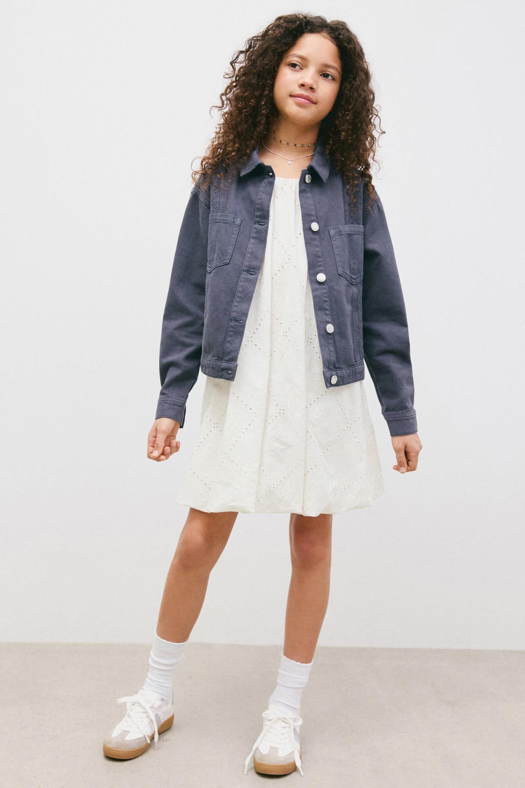 Witte meisjes Mango Kids A-lijn jurk van katoen met effen, ronde hals, knoopsluiting en borduursels