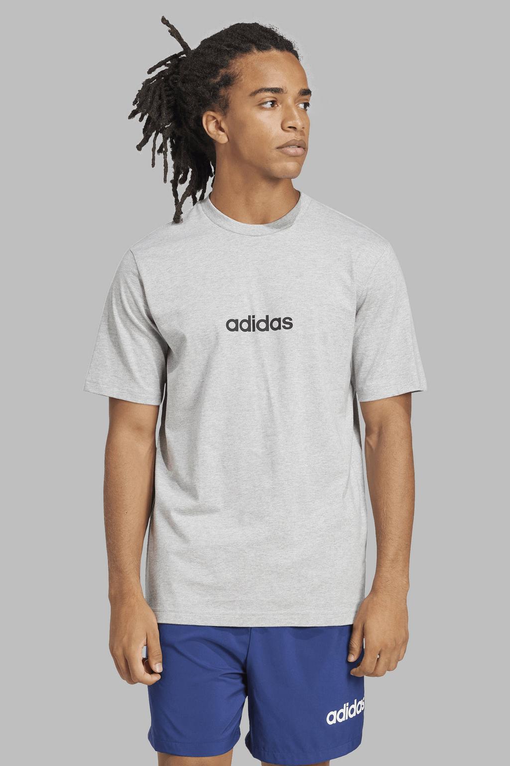 Lichtgrijze heren adidas Sportswear regular T-shirt van katoen met logo dessin, korte mouwen en ronde hals