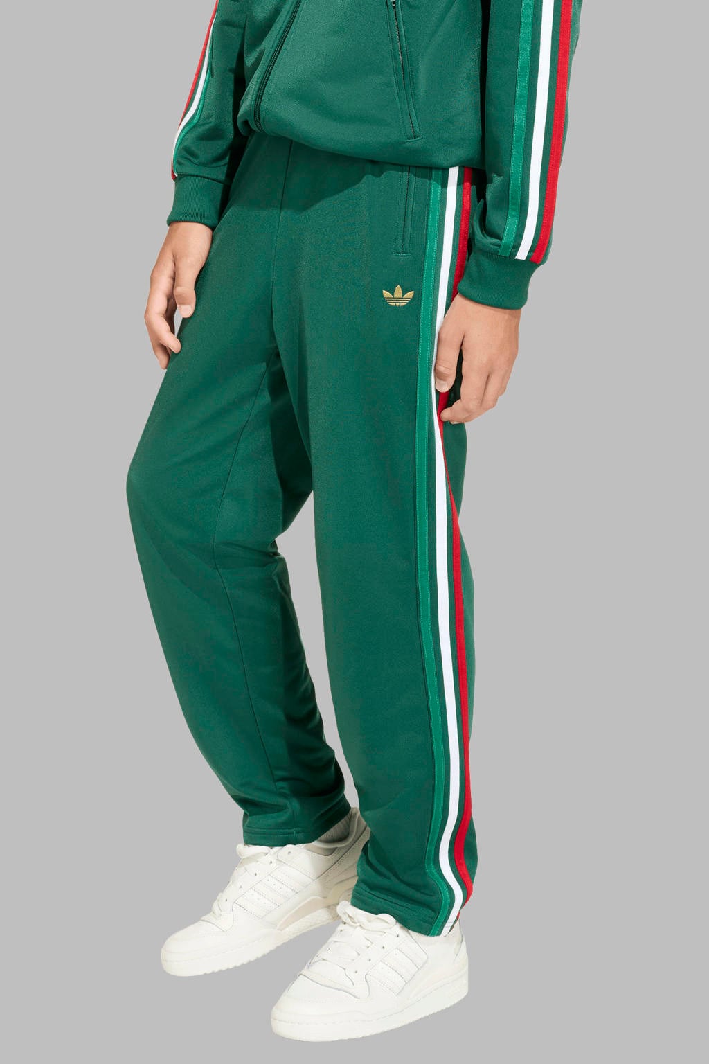 Groen, rood en witte jongens en meisjes adidas Originals trainingsbroek Firebird van polyester met elastische tailleband met koord en effen