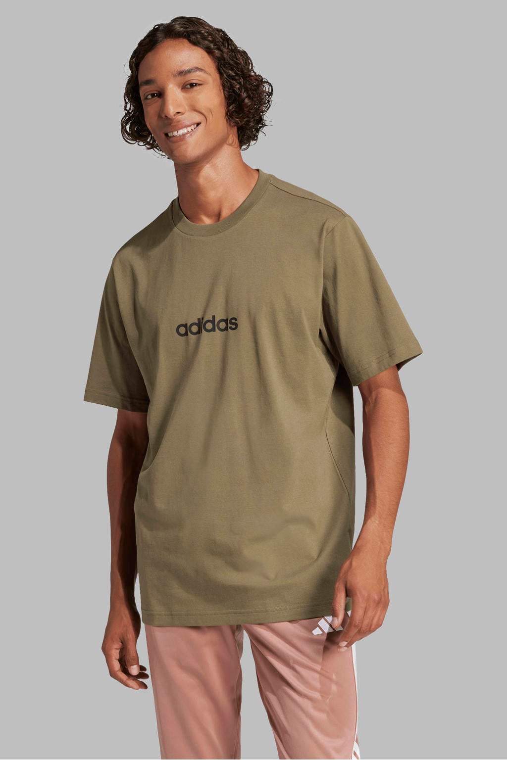 Groene heren adidas Sportswear regular T-shirt van katoen met logo dessin, korte mouwen en ronde hals