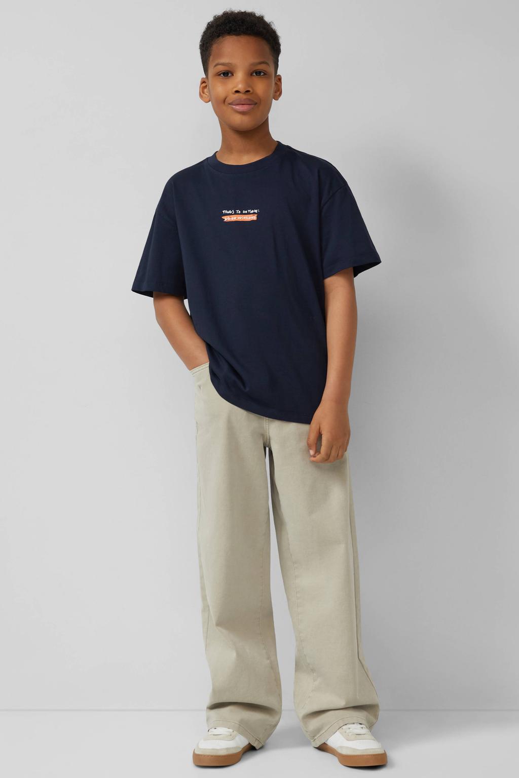 Donkerblauwe jongens s.Oliver T-shirt van katoen met backprint, korte mouwen en ronde hals