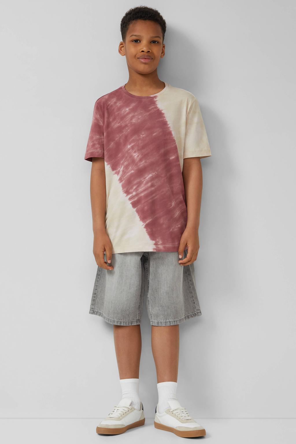 Donkerpaars en ecru jongens s.Oliver T-shirt van katoen met meerkleurige print, korte mouwen en ronde hals
