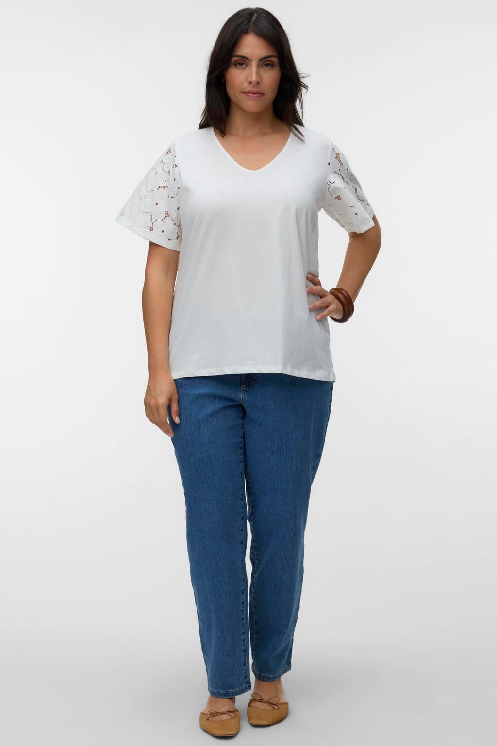 Ecru dames VERO MODA CURVE top broderie met effen, korte mouwen en V-hals