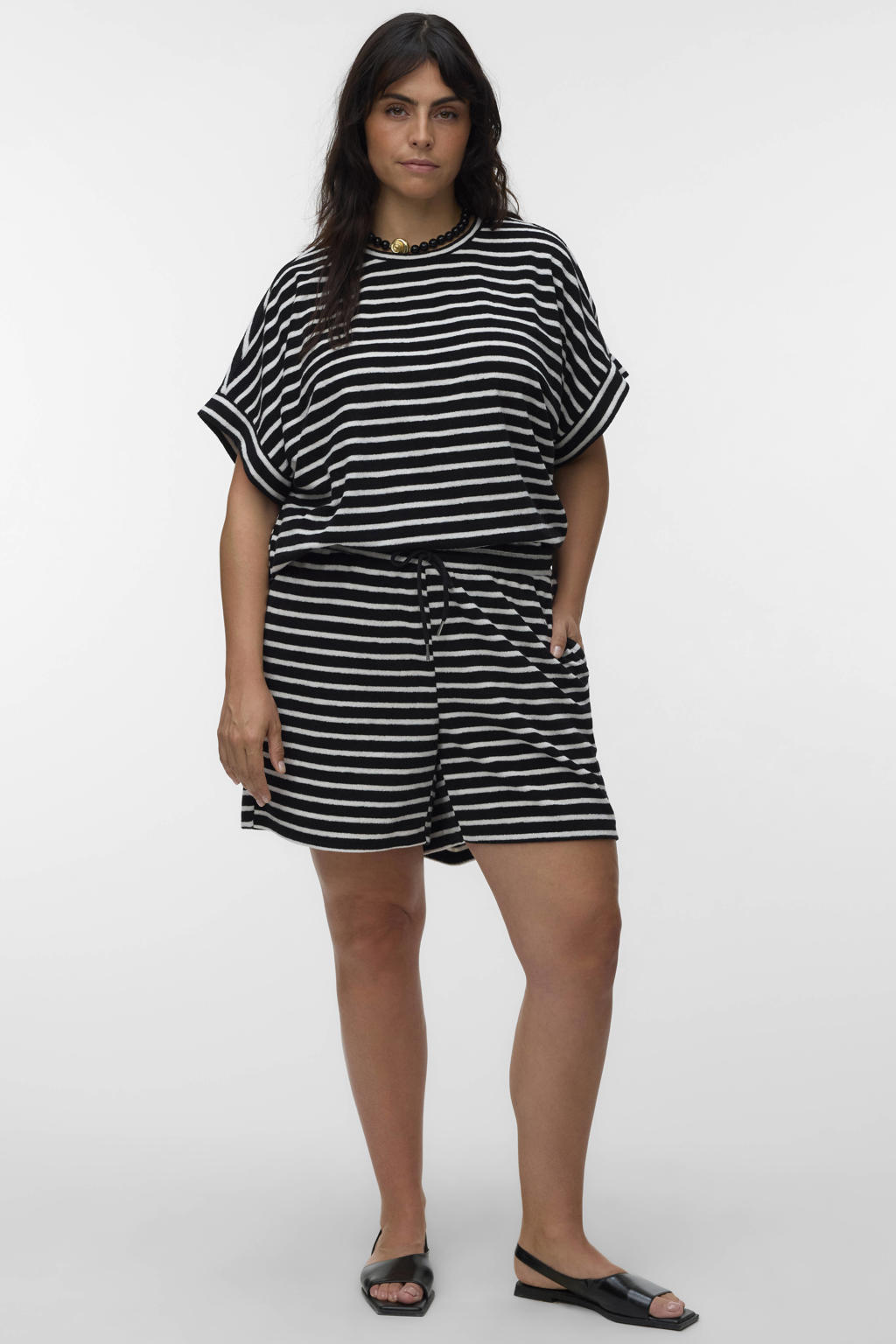 Zwart en ecru dames VERO MODA CURVE gestreepte top met korte mouwen en ronde hals