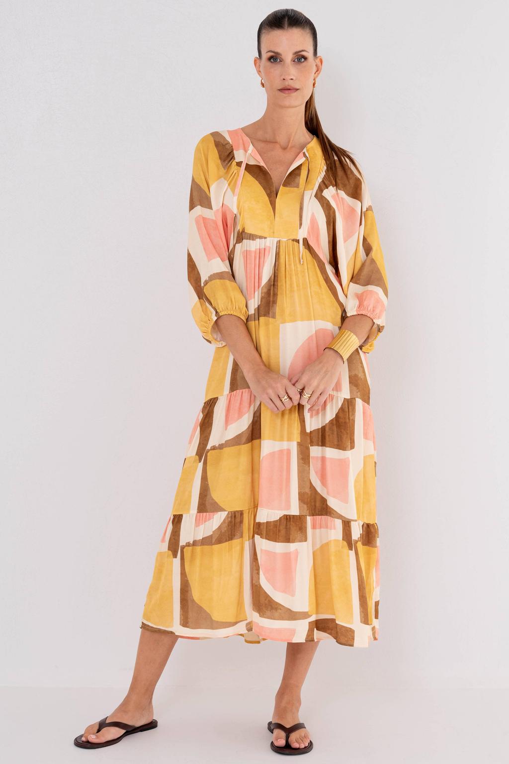 Geel en lichtroze dames Maicazz & Zizo blousejurk van viscose met grafische print, driekwart mouwen en V-hals