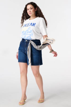T-shirt wit
