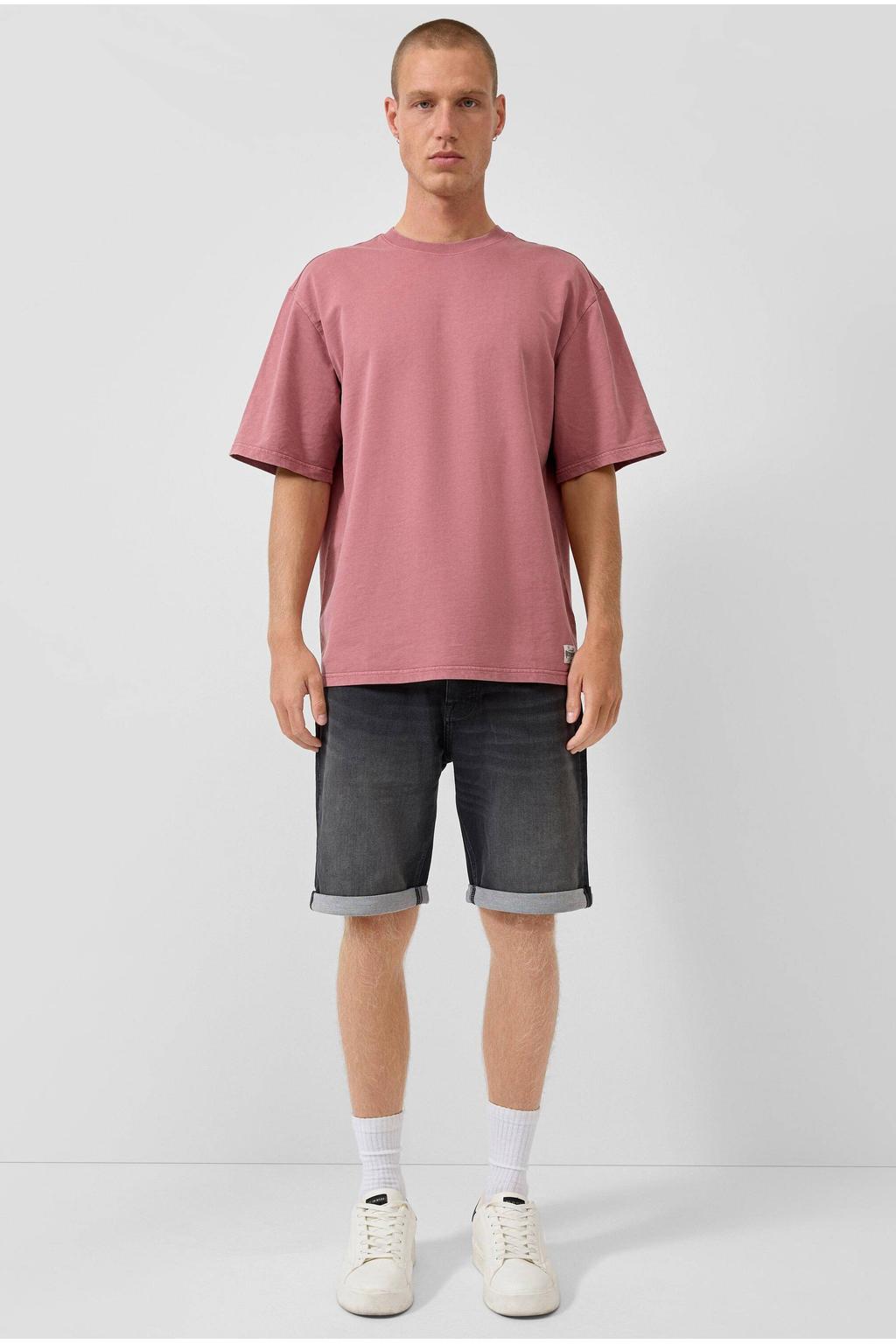 QS regular short black denim