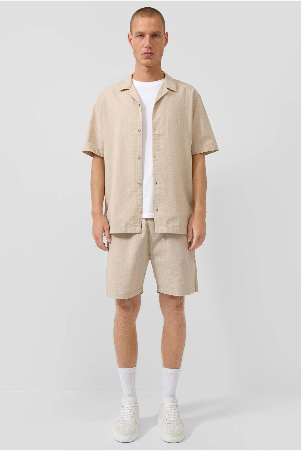 QS regular casual short beige
