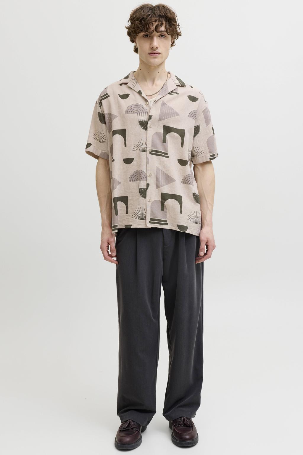 Beige heren JACK & JONES loose casual overhemd van katoen met korte mouwen, reverskraag en knoopsluiting