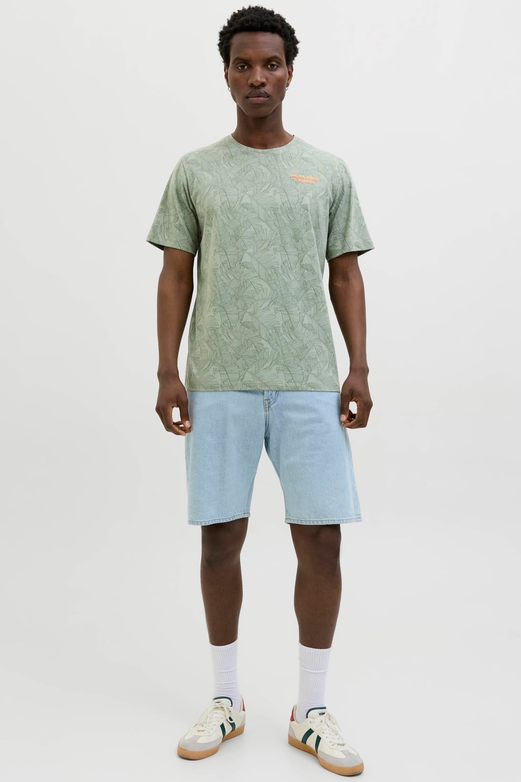Lichtgroene heren JACK & JONES ORIGINALS regular T-shirt van katoen met korte mouwen en ronde hals