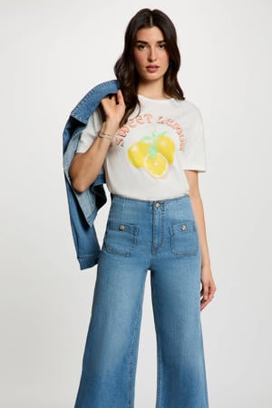 T-shirt wit