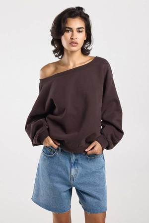sweater bruin