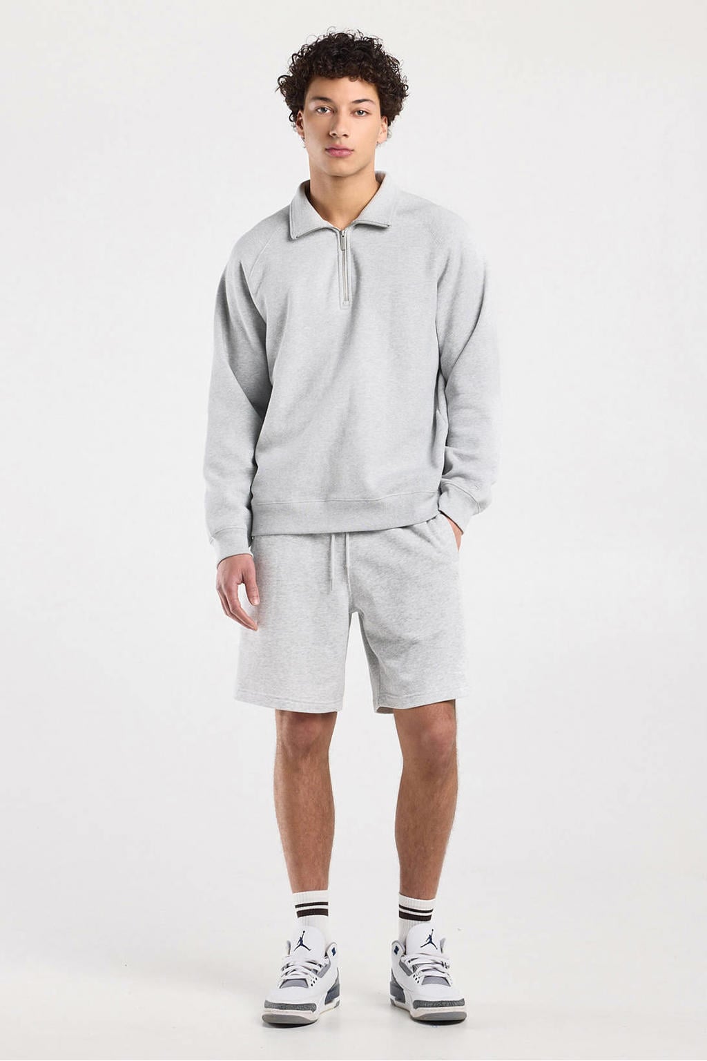 America Today relaxed sweatshort grijs