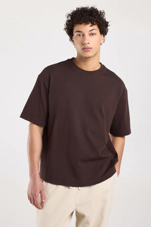 boxy T-shirt bruin