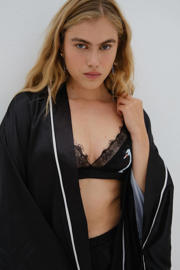 thumbnail: Noblesse Oblige Swan Robe Zwart