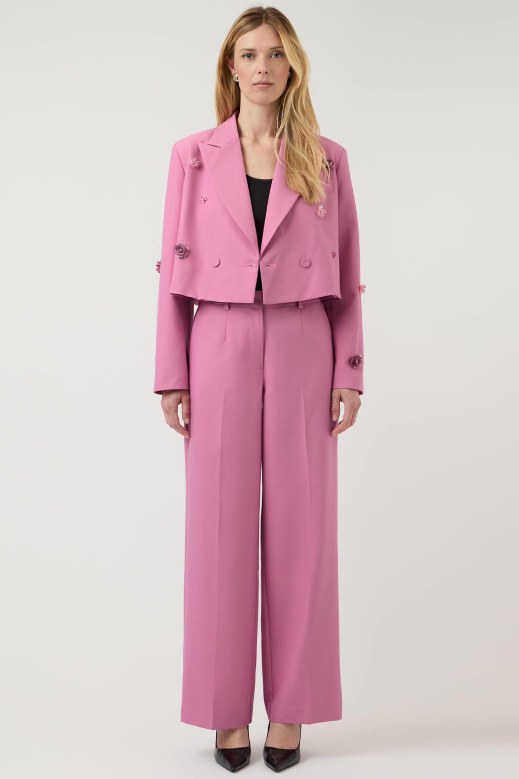 Roze dames YAS cropped blazer van polyester met krijtstreepprint, lange mouwen, reverskraag, knoopsluiting en pailletten