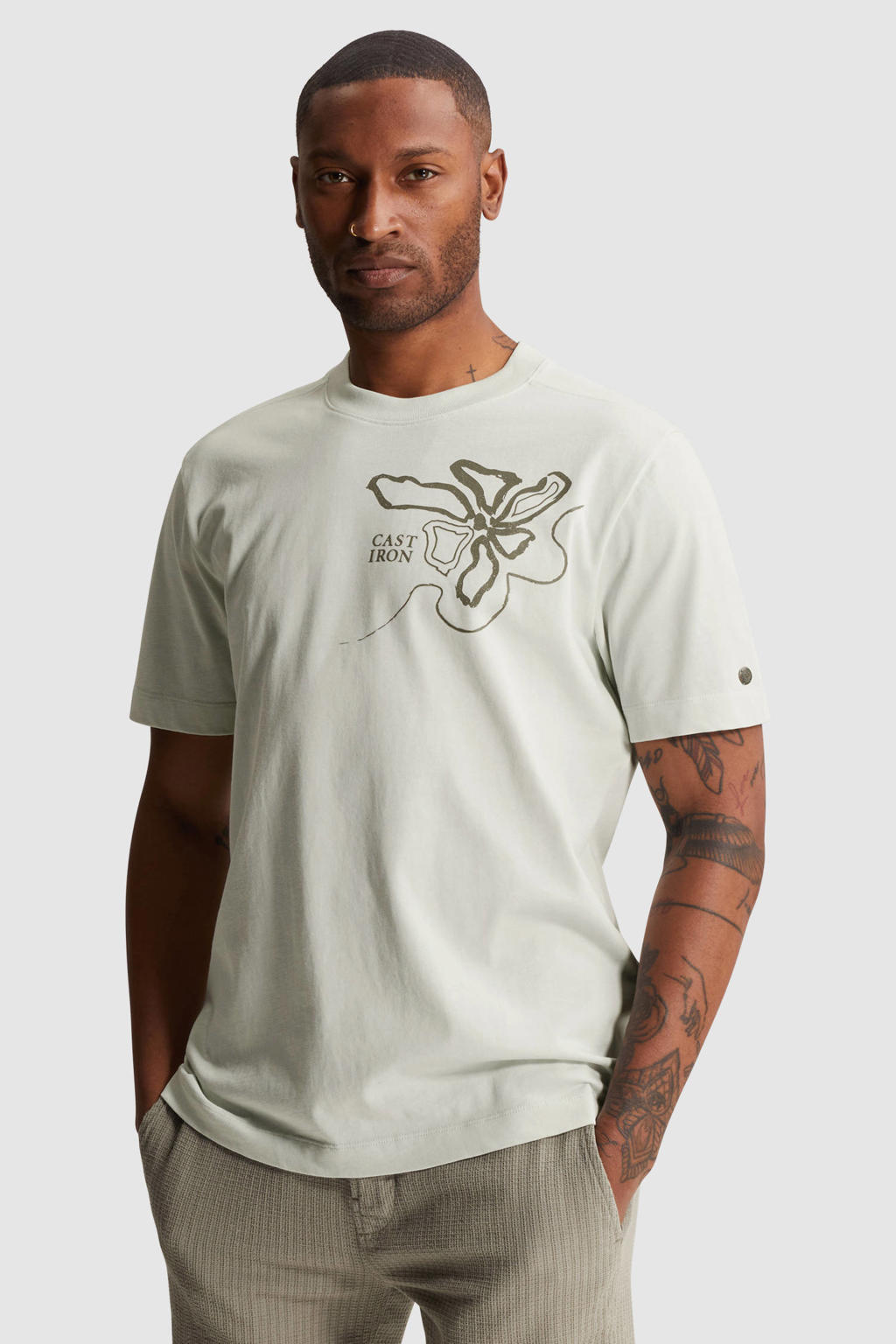 Lichtblauwe heren Cast Iron relaxed T-shirt van katoen met printopdruk en korte mouwen