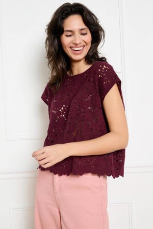 top donkerrood crochet