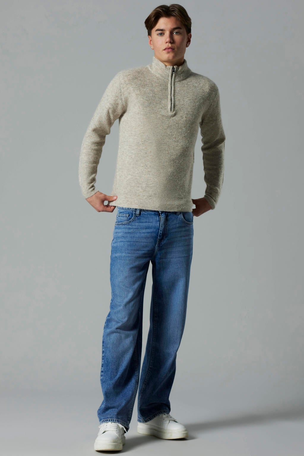 Medium blue denim jongens LMTD straight leg jeans mediumblauw van denim met rits- en knoopsluiting en effen