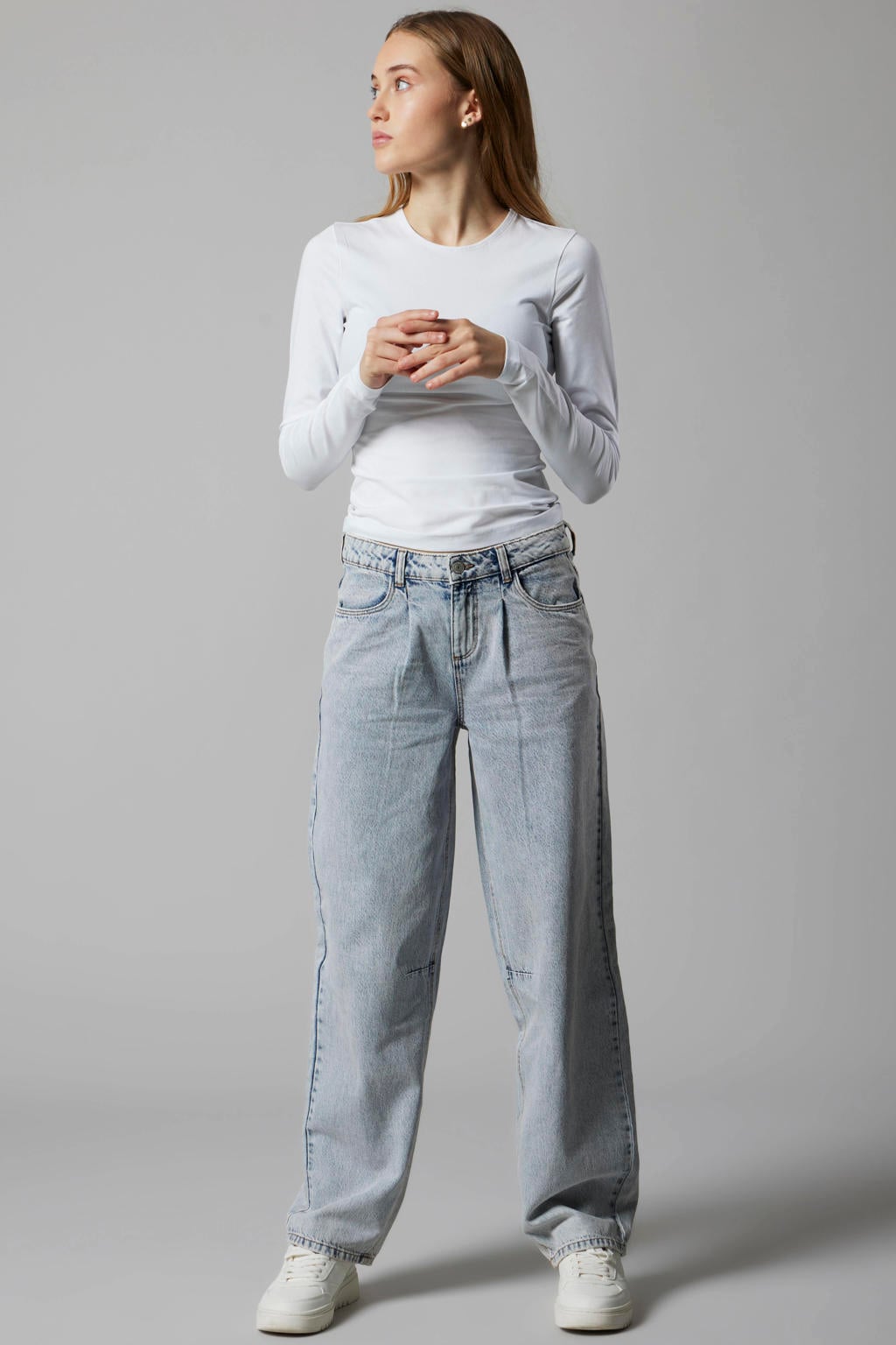 Light blue denim meisjes LMTD low waist barrel jeans van denim met knoopsluiting en effen