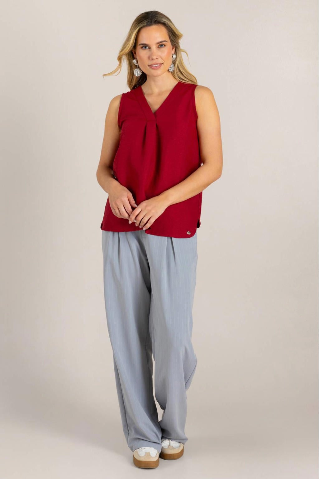 Rode dames Ivy Beau top van polyester met effen en V-hals