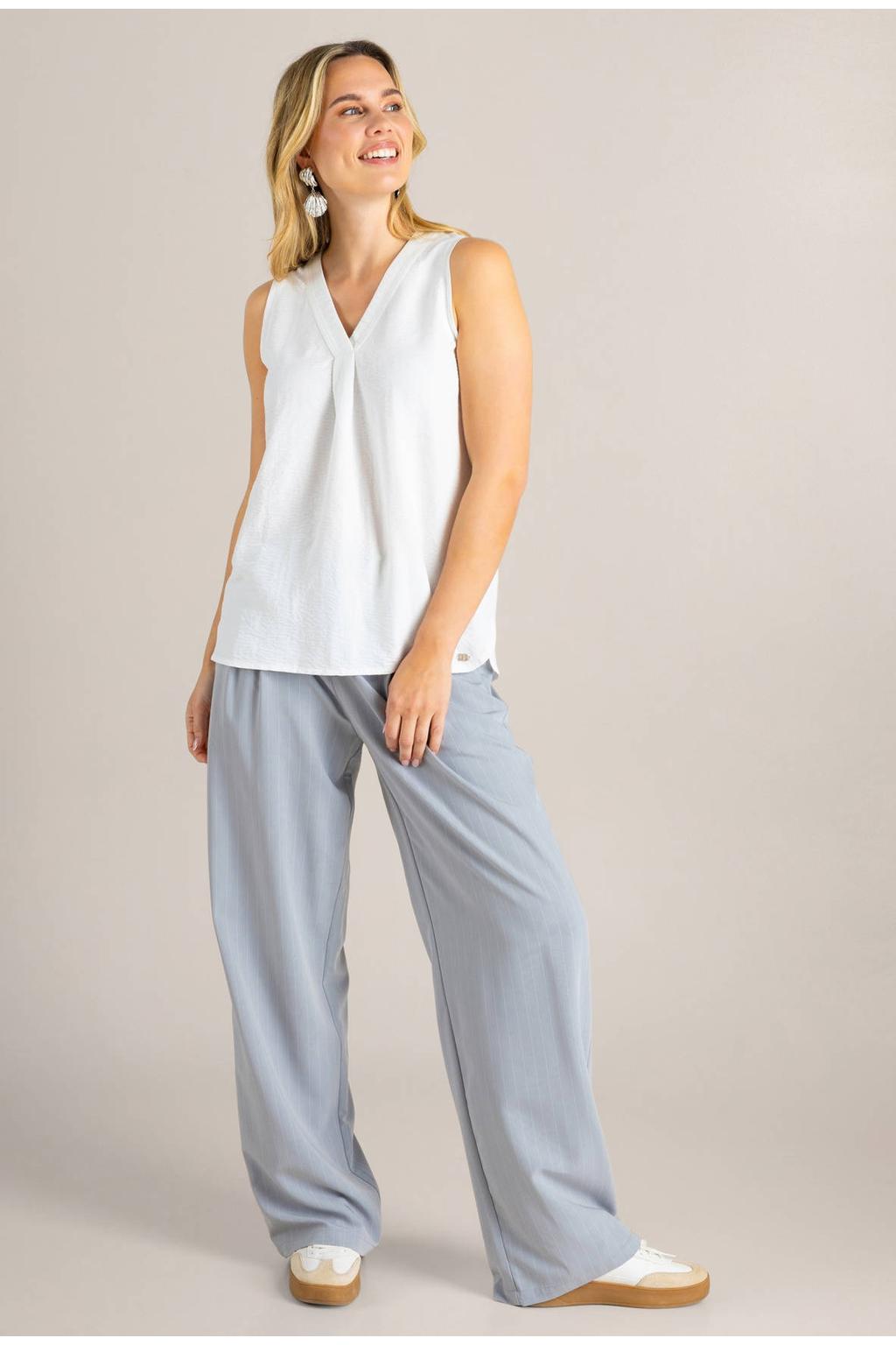 Ivy Beau top wit